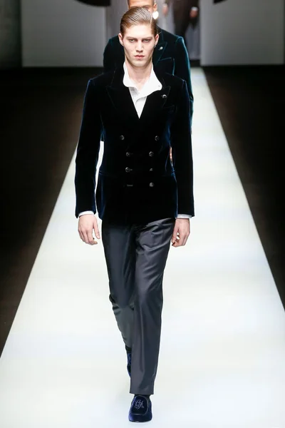 Look 85